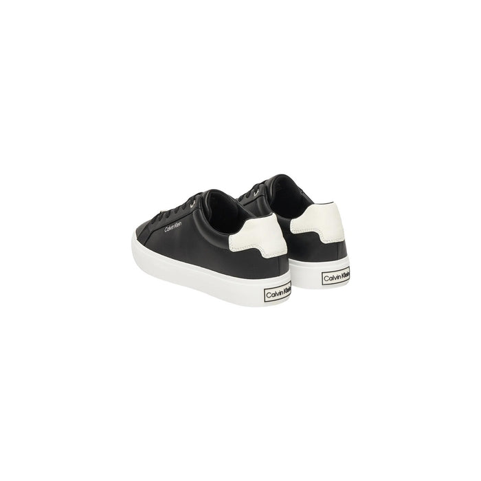 Image 3 : Baskets Calvin Klein femme en cuir noir avec lacets, détail de la finition — delvale