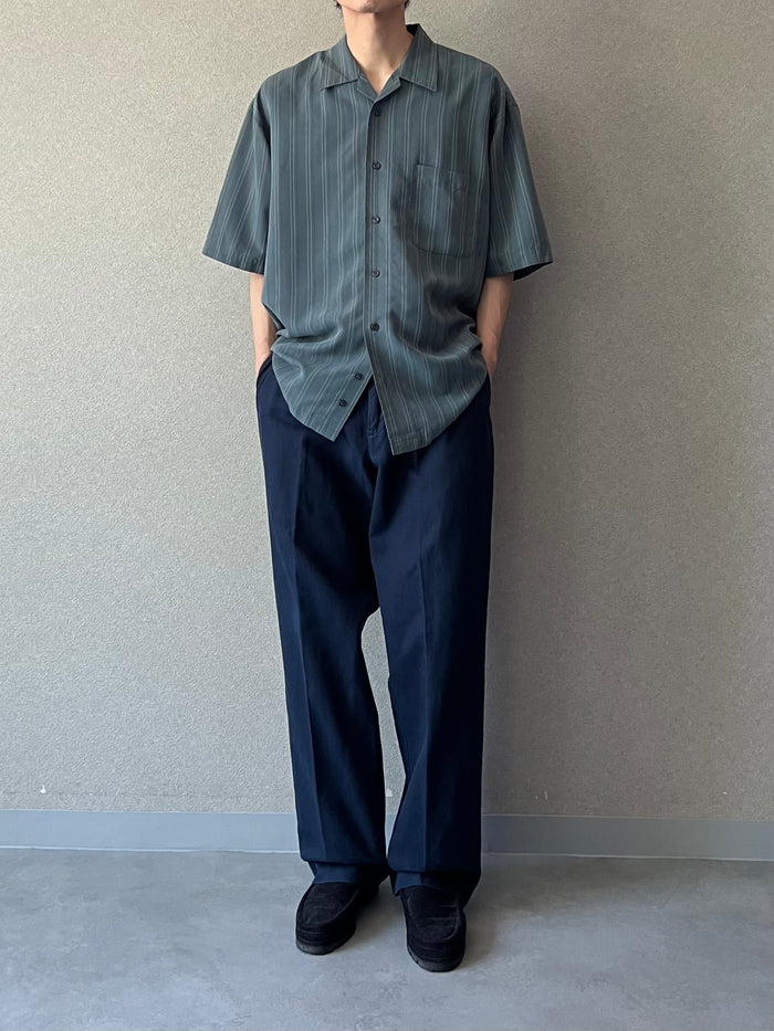 00's haggar open collar shirt