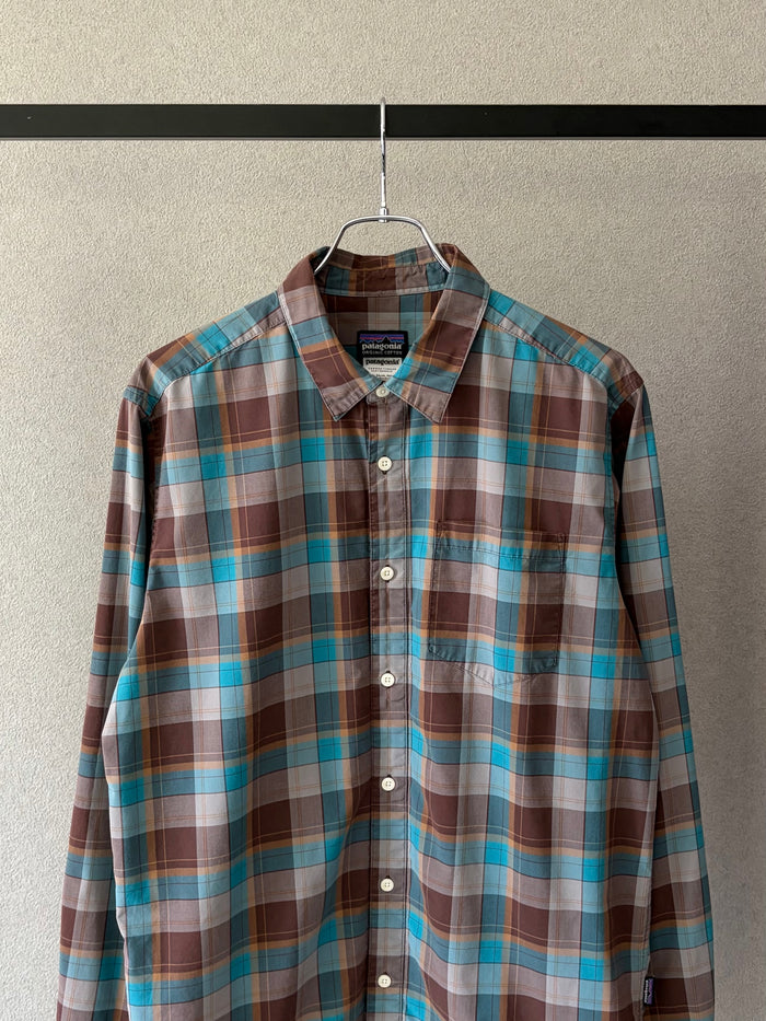 00's patagonia shirt