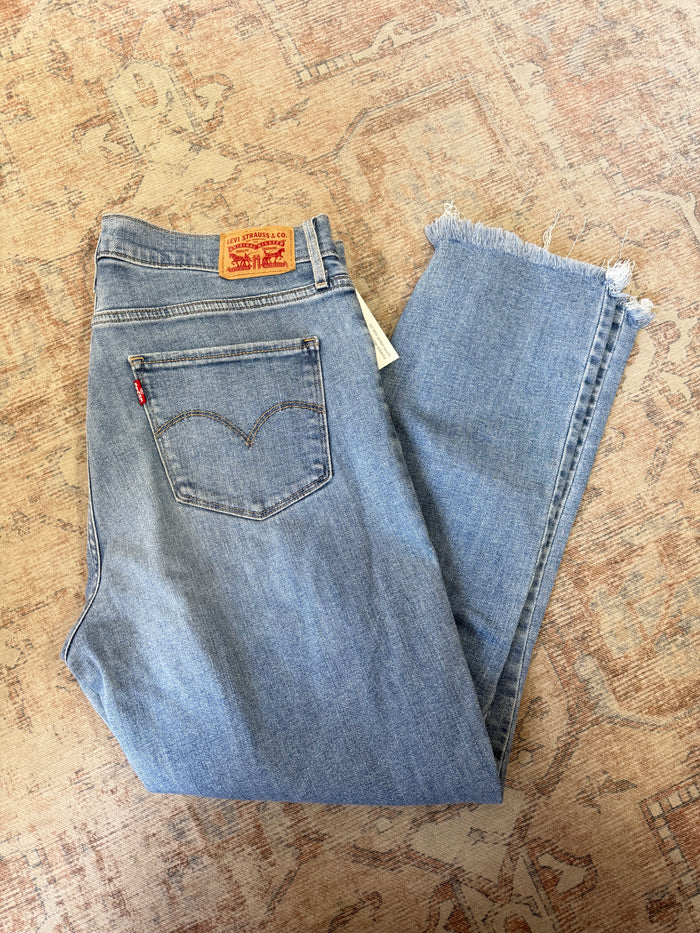 Levi’s Straight HR Crop Jeans (31x25)