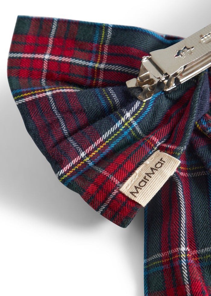 Checkered bow tie buckle in dark blue and red checkered pattern with Christmas inspiration for children
