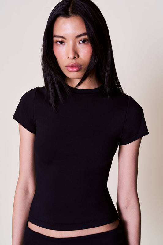 Body Tee in Black