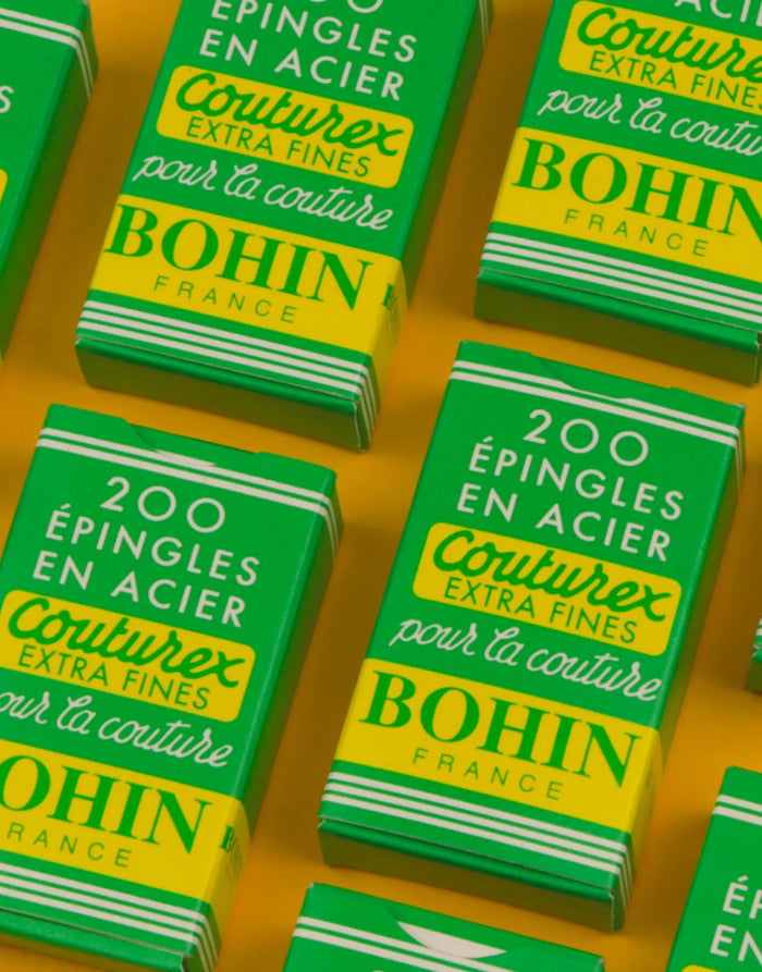 Bohin Couturex Extra Fine Sewing Pins, Green & Yellow Box