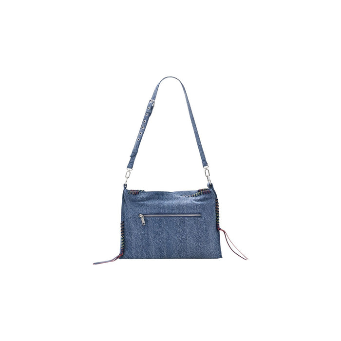 Image 3 : Vue d'ensemble sac baguette Desigual noir avec breloque et finition anse tressée — delvale