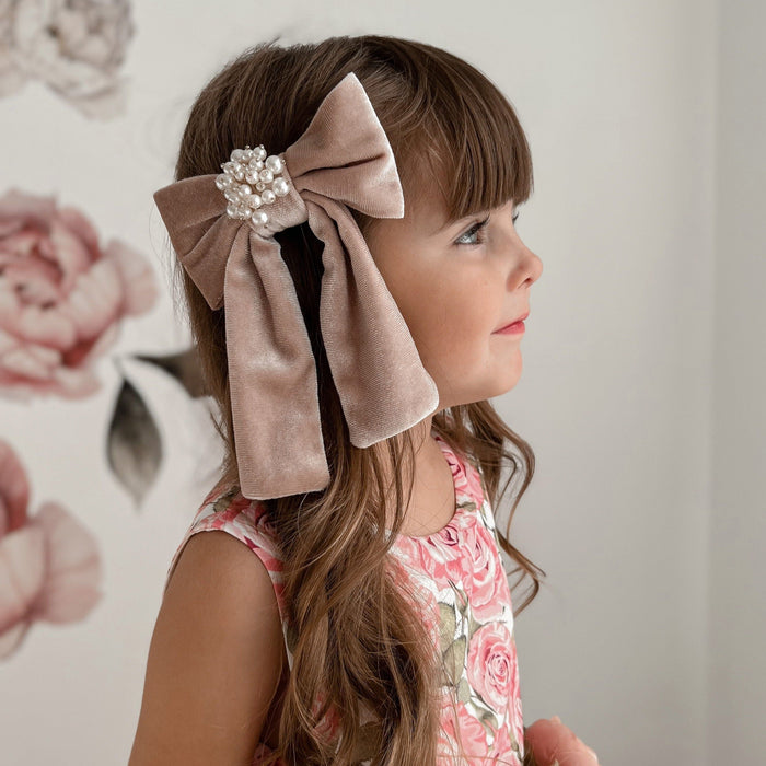 Close-up of Dusty Pink Velvet Hair Bow highlighting plush velvet fabric, smooth finish, and elegant blush pink tone