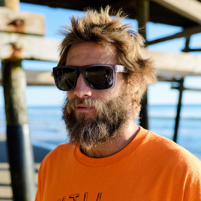 I-SEA CLOUDBREAK Wrap Polarised Sunglasses - Grey/Smoke