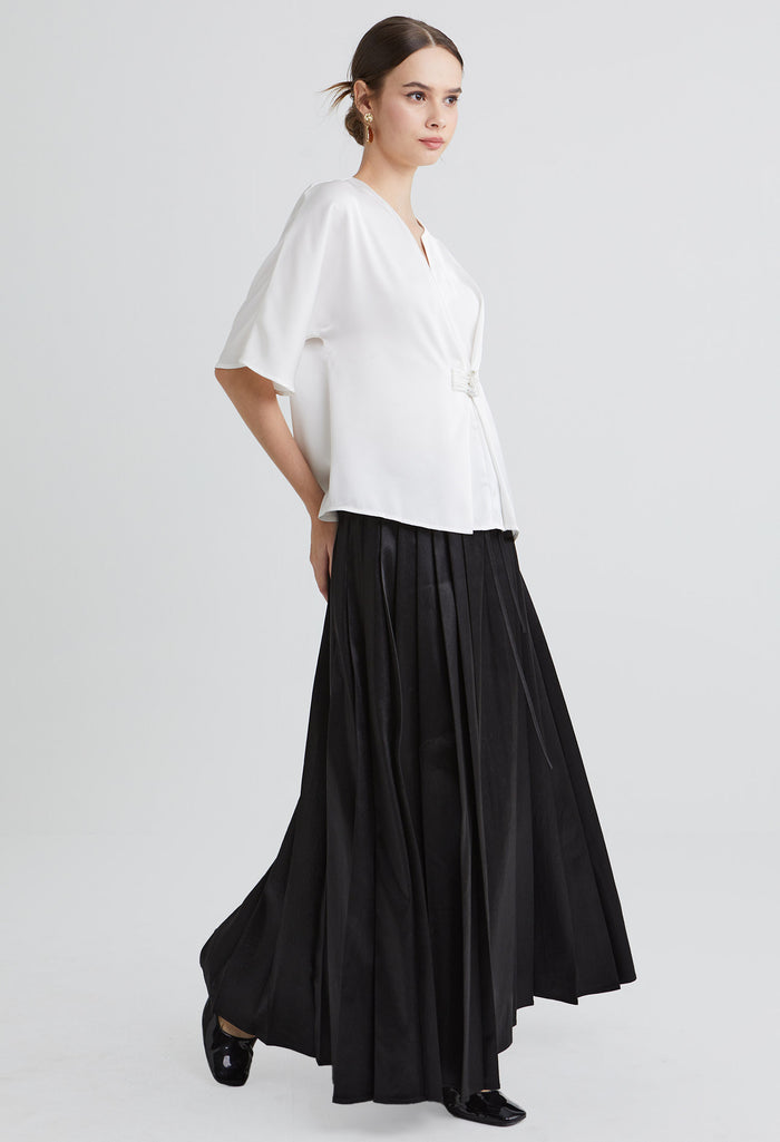 Inverted Pleated Triple Button Oriental Blouse