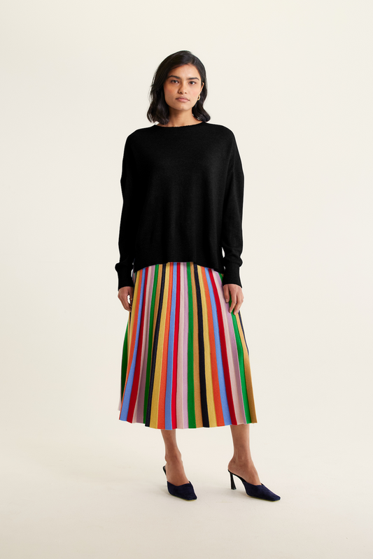 Iris Cashmere Crew Sweater In Black