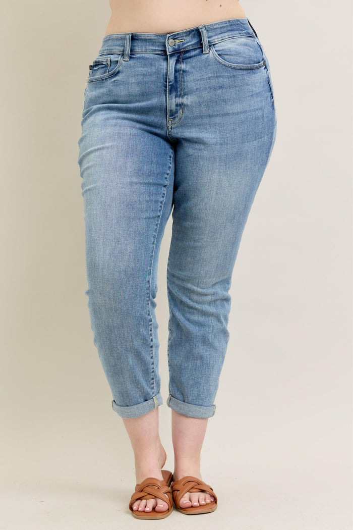 Judy Blue Mid Rise Bleach Wash Boyfriend Jeans