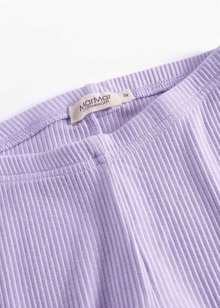 Detail of light purple ribbed leggings for children