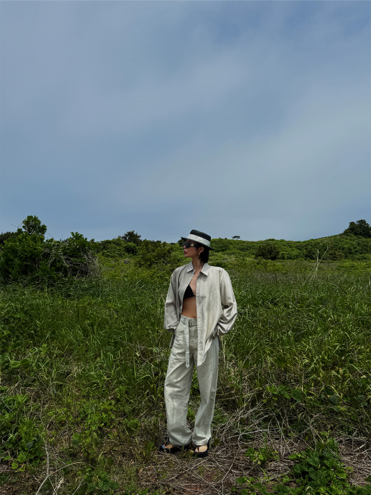 Minimal Fluid Shirt
