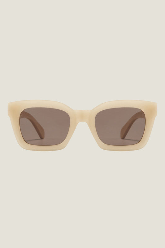 SOEK Zahra Nude Sunglasses | Nude - Aspiga