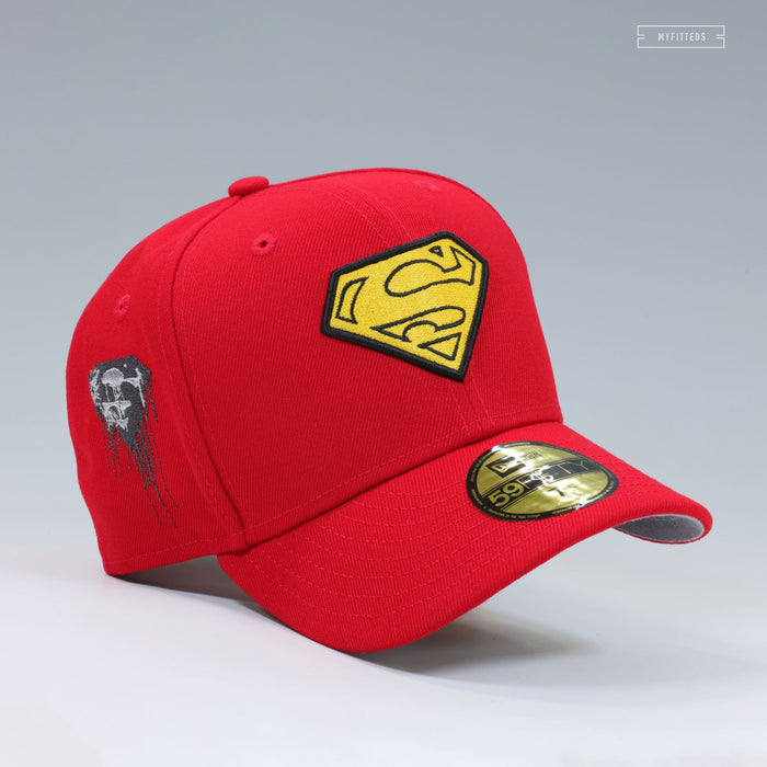 SUPERMAN™ THE DEATH OF SUPERMAN™ SUPERMAN'S CAPE INSPIRED NEW ERA FITTED CAP