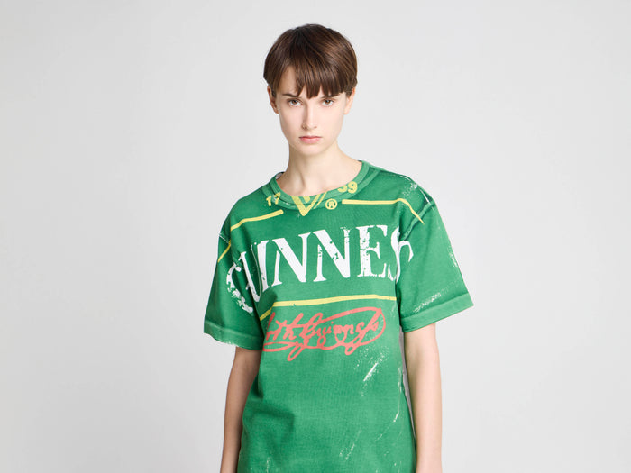 Unisex JW ANDERSON X GUINNESS BOTTLE TOP PRINT T-SHIRT IN GREEN